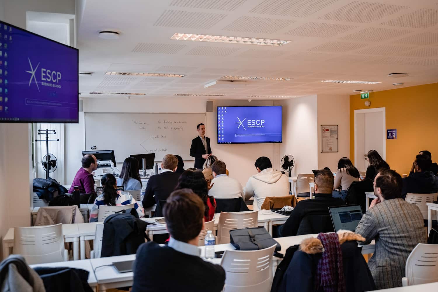 Implementing business simulations in the classroom